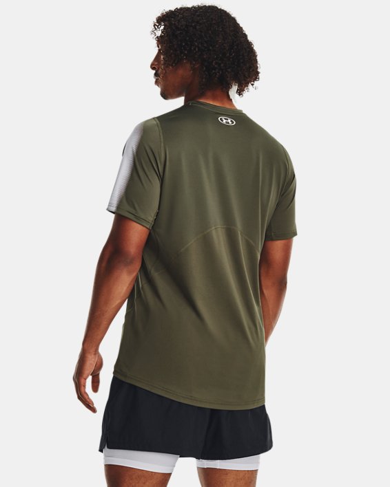 Men's HeatGear® Fitted Short Sleeve, Green, pdpMainDesktop image number 1